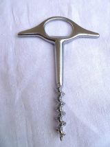 lot  de  2 tire bouchon , bois et métal