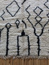 Tapis azilal tissé main au Maroc