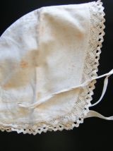 Lot 3 Bonnets enfant vintage en broderie dentelée