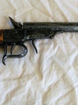 Pistolet décoratif mural bibliothèque zamacl crosse