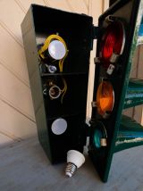 Veritable feu tricolore vintage année 70, lampe