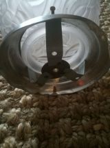 art déco lampe boule en verre moulé - abat jour- décor fleur