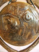 Petit gong en cuivre tunisien made le phare motif