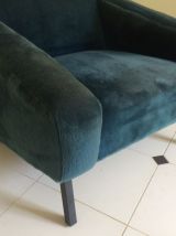 Fauteuil vintage en velours bleu canard