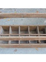 Anciennes caisses marchand de vin