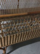 Lit d’enfant en rotin années 60