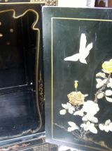  Armoire japonaise laquée motifs XXème siècle