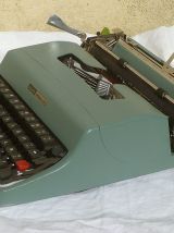 Machine a écrire Olivetti Lettera 32  spain