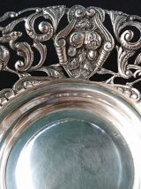 Coupelle ciselée en métal argenté - Royaume-Uni, XIXe siècle