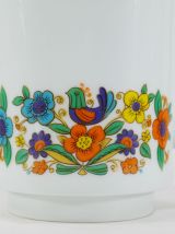 Théière en porcelaine vintage