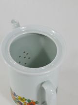Théière en porcelaine vintage