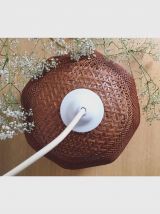 Abat-jour en osier forme tulipe