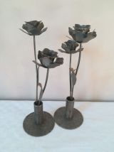 Paire de bougeoirs en métal de type brutaliste