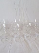 Service de verres à pieds ,2 carafes : 34 pièces 