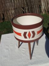 Rare travailleuse Vintage tripode très colorée