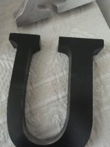 Lot 5 lettres en bois pour décoration.