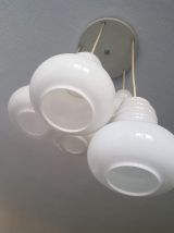 suspension plafonnier RARE 5 globes en cascade verre opaline