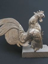 Sculpture de coq de combat en métal argenté