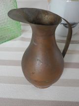 Original Petit pot à lait ancien en cuivre  début 20ième