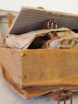 Valise à soufflets d'époque en tissu et lanières de cuir