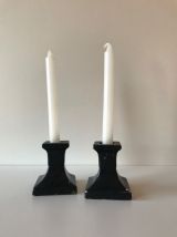 Paire de bougeoirs plâtre noir