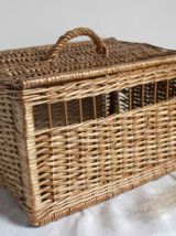 petite malle en osier avec poignet