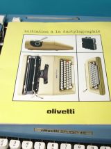 Machine à écrire olivetti studio 46