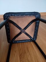 Tabouret en métal et skaï noir à pieds fuselés