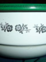 Soupière émaillée