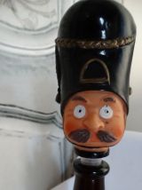 Vintage personnage  bouteille whisky   Royal British 