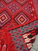 tapis rouge fait à la main 