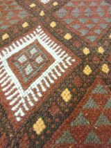 Tapis marron fait à la main 