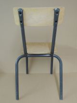 Petite chaise d'école