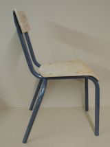 Petite chaise d'école