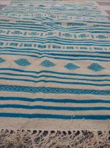 Tapis berbère beige et bleu fait main 