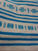 Tapis berbère beige et bleu fait main 