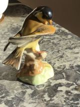Oiseau en porcelaine