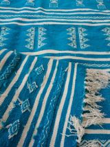 Tapis kilim berbère bleu et blanc fait main 
