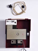 Projecteur de diapositives Kodak 300 modèle F.