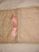 ancien coussin de Baptême