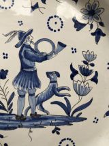 Grand plat en faience