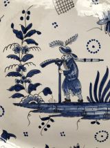 Grand plat en faience