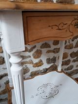 Table de chevet ou petit meuble d'appoint