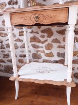 Table de chevet ou petit meuble d'appoint