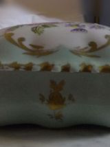 Bonbonnière années 30 en porcelaine de Couleuvre