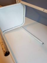 chaise vintage tout métal blanche dans son jus