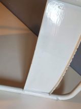 chaise vintage tout métal blanche dans son jus