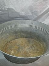 Grande bassine a fleurs en fer