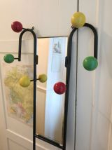 Grand porte manteau métal &amp; boules bois 50s Roger Feraud