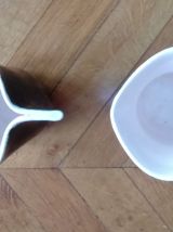 Une paire de vases vintage